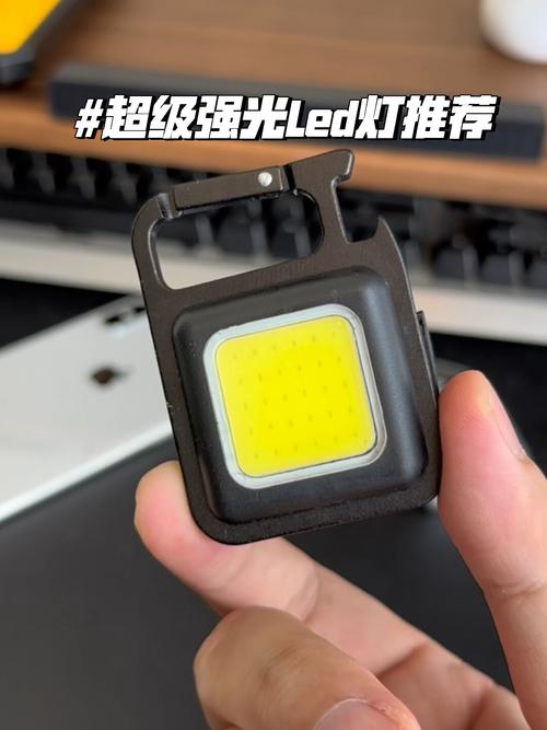 家庭必备便携led灯